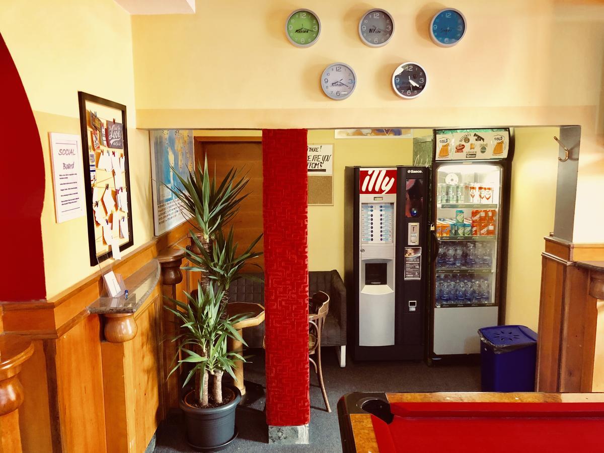 Aladin Hostel Ljubljana Eksteriør bilde
