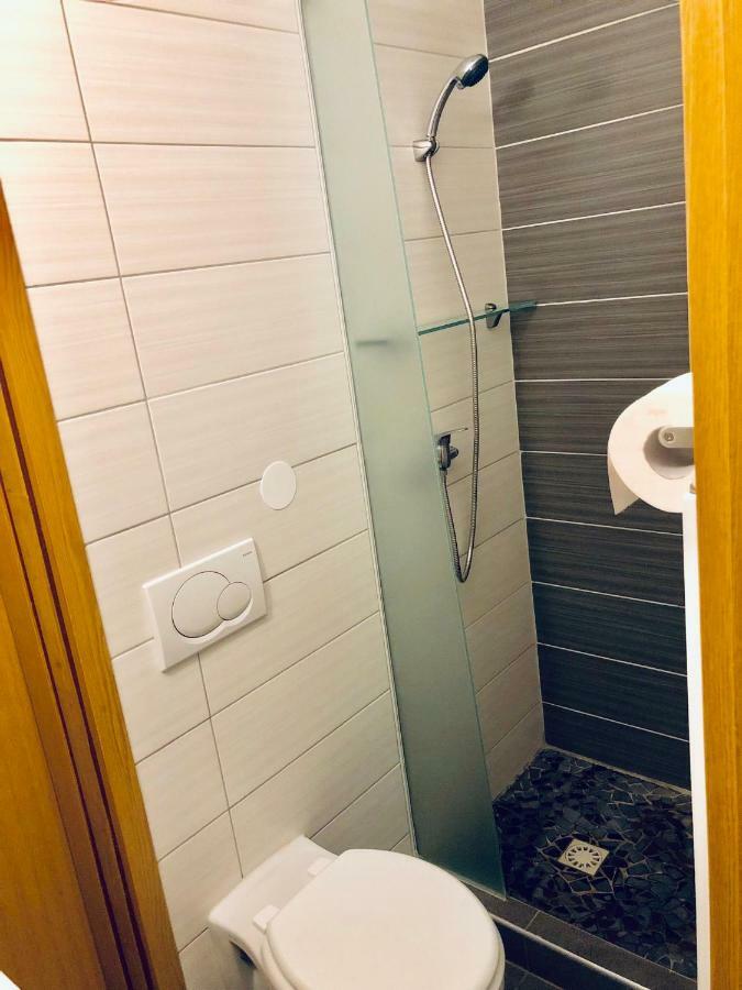Aladin Hostel Ljubljana Eksteriør bilde